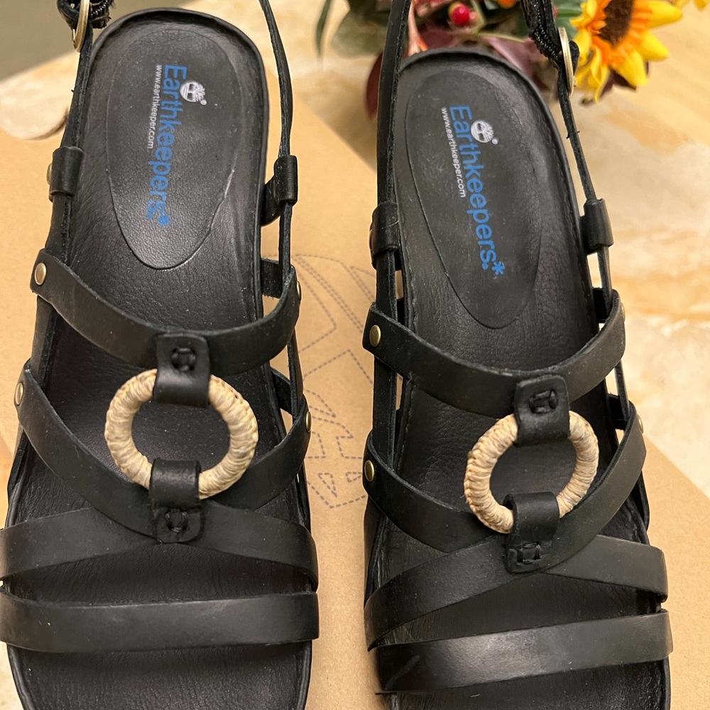 Timberland Black Women's Sandals with Tan Accents